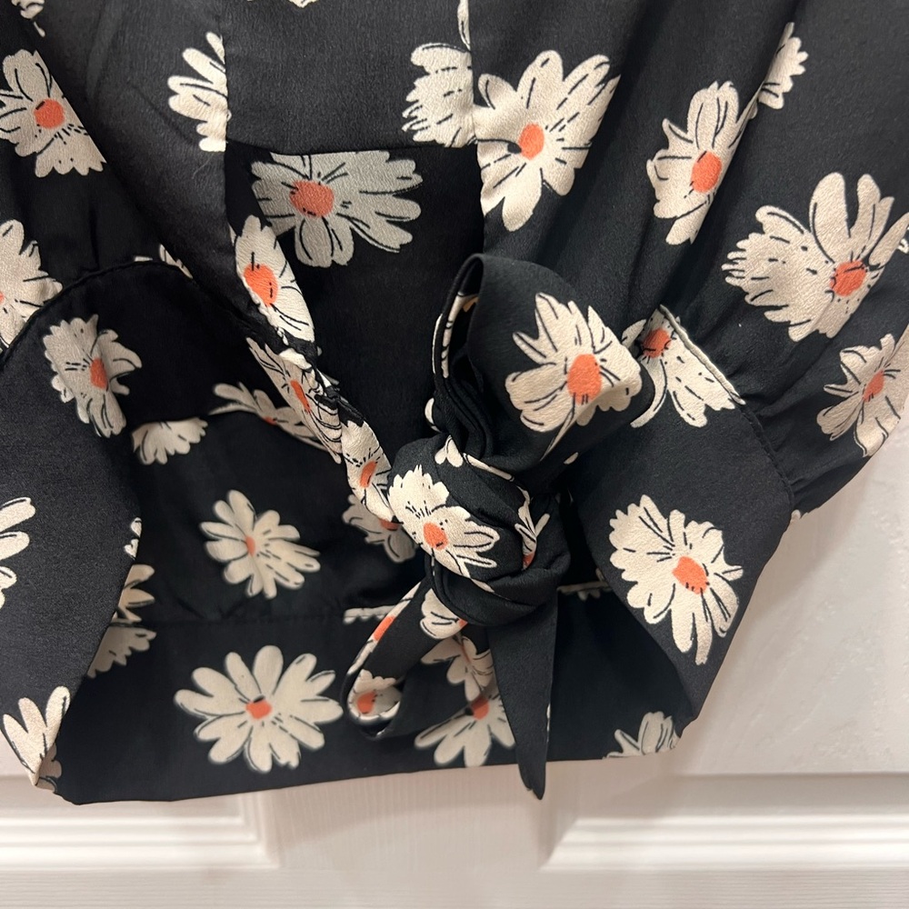 NWOT Fifty Street Floral crop top - Picture 9 of 9